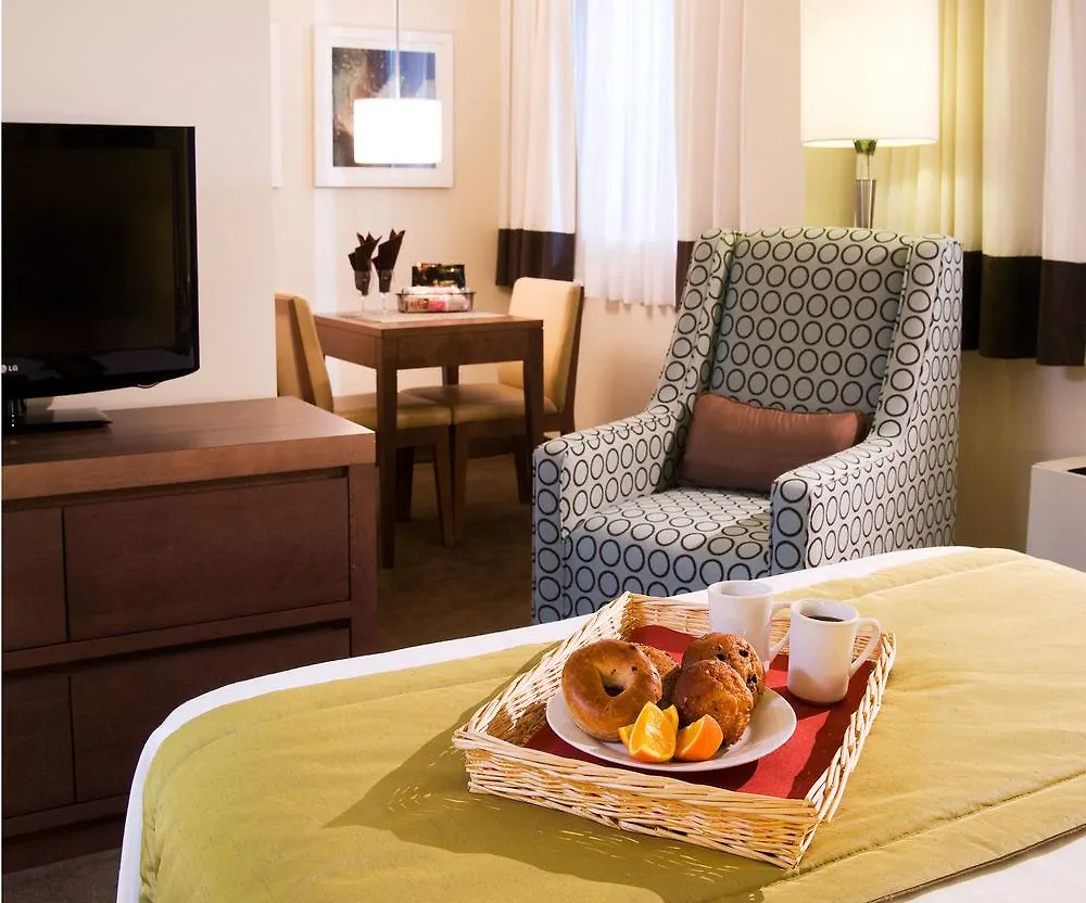 Residence Inn By Marriott Montreal Westmount