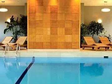 Residence Inn By Marriott Montreal Westmount 4*,