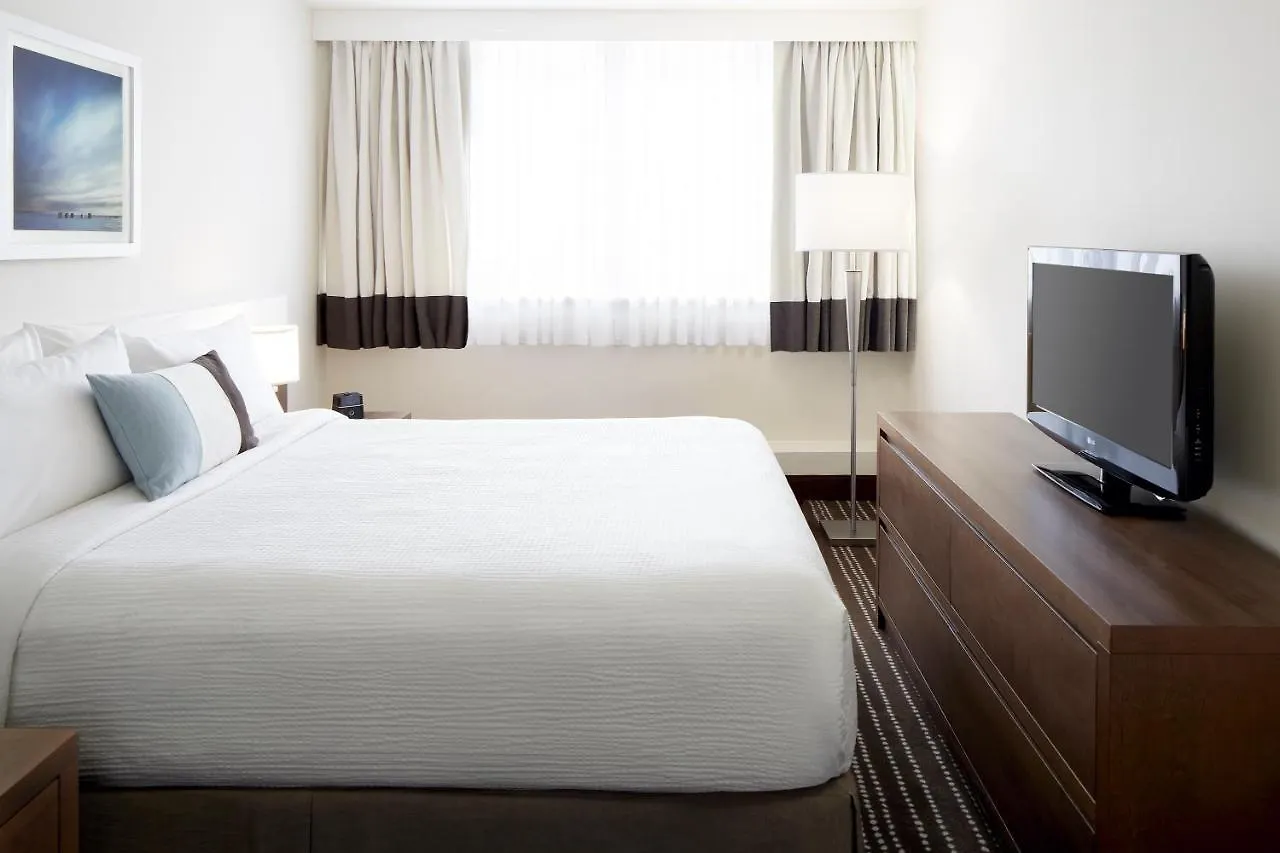 Residence Inn By Marriott Montreal Westmount 4*,
