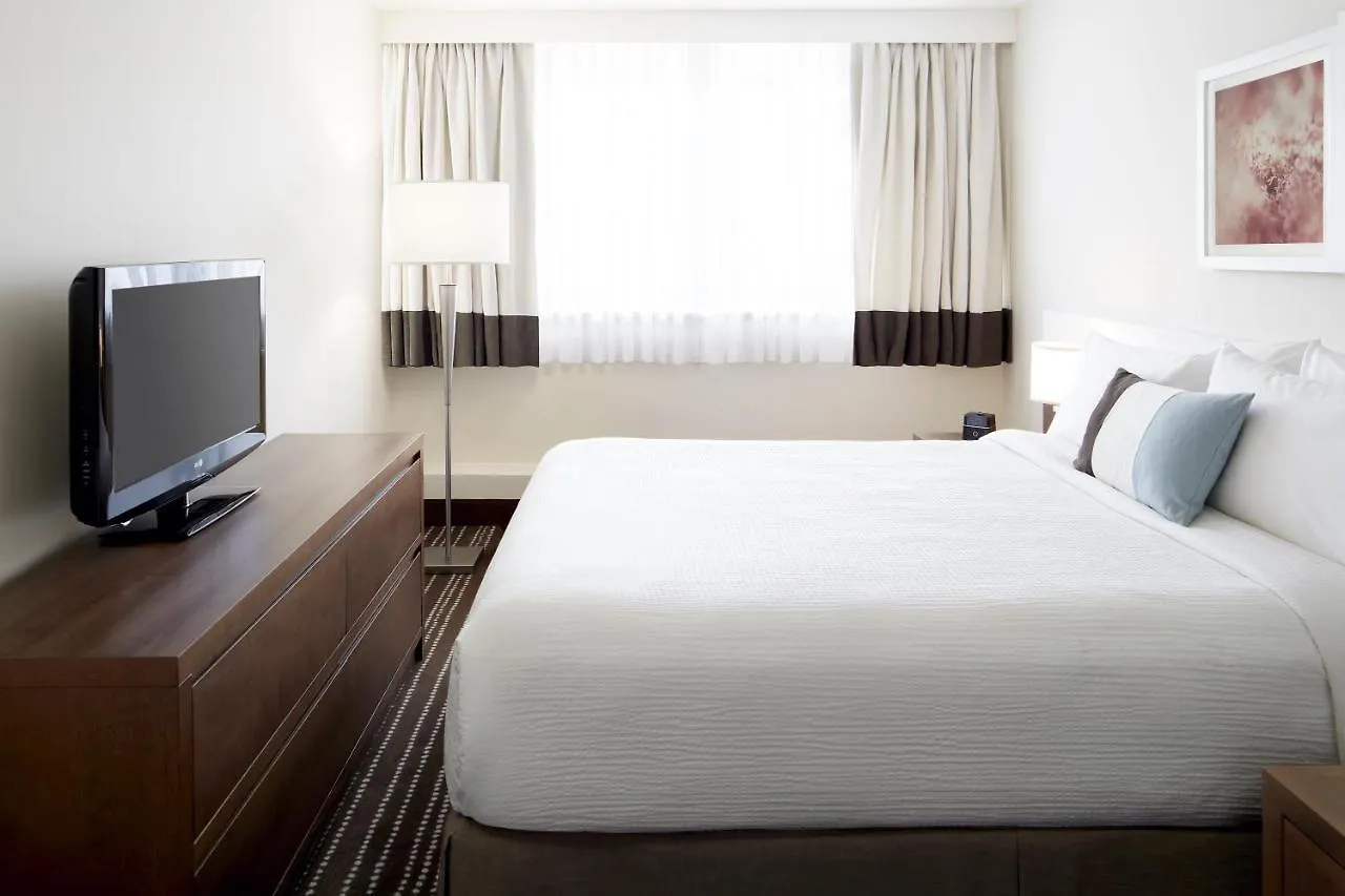 Residence Inn By Marriott Montreal Westmount Hotel